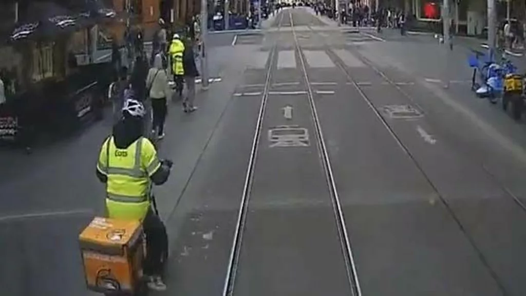 Veszélyes helyzetek a könynyűvasúti pályákon