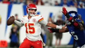 Fordulatos meccsen aratott első győzelmét a szezonban a Kansas City Chiefs