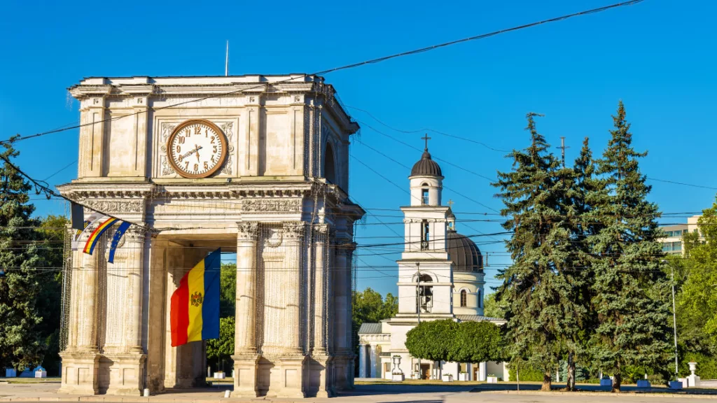 Gigantikus kriptovaluta-hálózatot hozott létre az oroszbarát oligarcha, hamarosan élesben is teszteli, mennyire eredményes