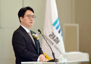 Különleges vizsgálócsoport idézi be az előző főügyészt az államfői állapotváltozási kísérlet ügyében