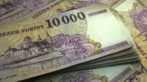 Orosz dróntámadás, megütötték a zlotyt - De mit csinál a forint?