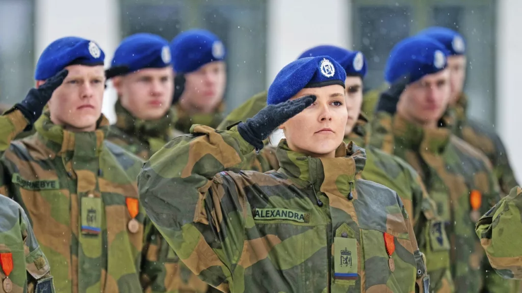 Wehrpflicht für Frauen: Milyen tapasztalatokat szerezhet Németország Norvégiától?