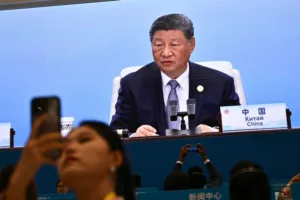 Xi Jinping a „hidegháborús mentalitás” elleni fellépésre szólít fel a Sanghaji Együttműködési Szervezet csúcstalálkozóján