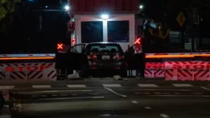 Autó hajtott a Fehér Ház biztonsági sorompójának, a gyanúsítottat letartóztatták