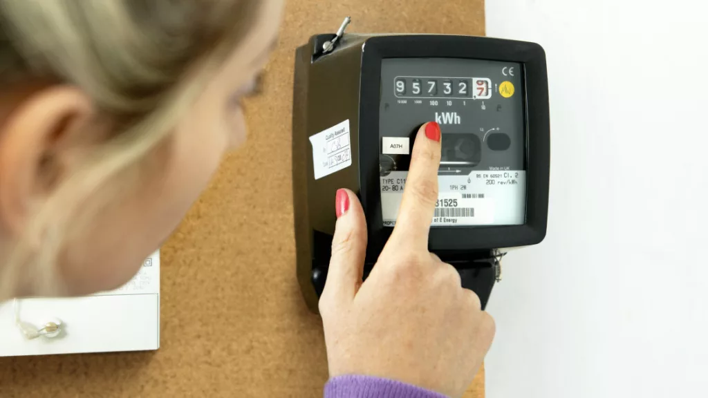 Az Európai Bizottság sürgős intézkedéscsomaggal csökkenti az energiaárakat – itt a részletek