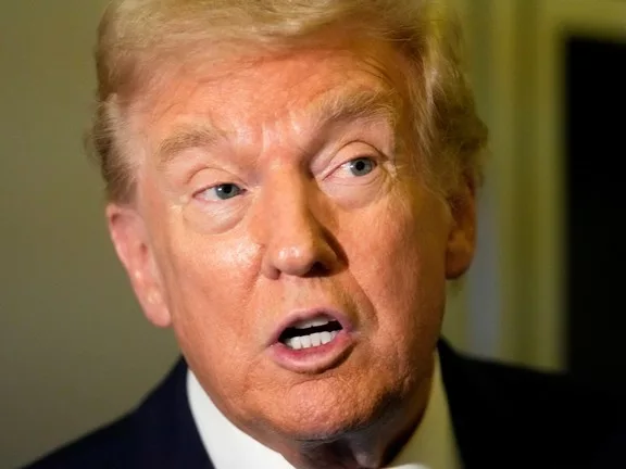 Trump 10%-os vámemelést helyez kilátásba Kanada ellen egy provokatív hirdetés miatt