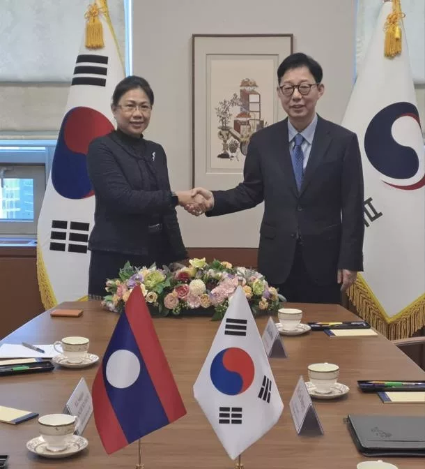 Dél-koreai és Laotai Hivatalnokok Együttműködést Erősítenek Az Online Csalások Visszaszorításában és a Kritikus Ásványi Anyagok Terén