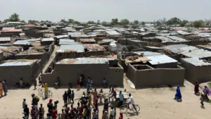 Drámai Emberrablás Nigériában: Több mint 300 Gyermeket és Tanárt Ragadtak el Fegyveresek