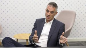 Rejtély a BBC vezetőségében: Katie Razzall felrázta a brit közszolgálati médiát