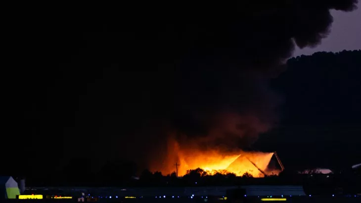 Tragikus repülőgép-szerencsétlenség Louisville-ben: A részletek