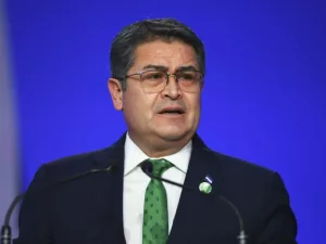 Trump büntetlenítést ígér az elítélt hondurasi exelnöknek