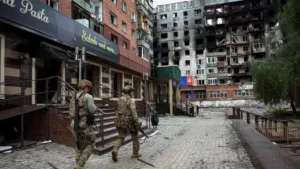 Újabb támadáshullám Ukrajnában, Moszkva előretör Pokrovsk irányába