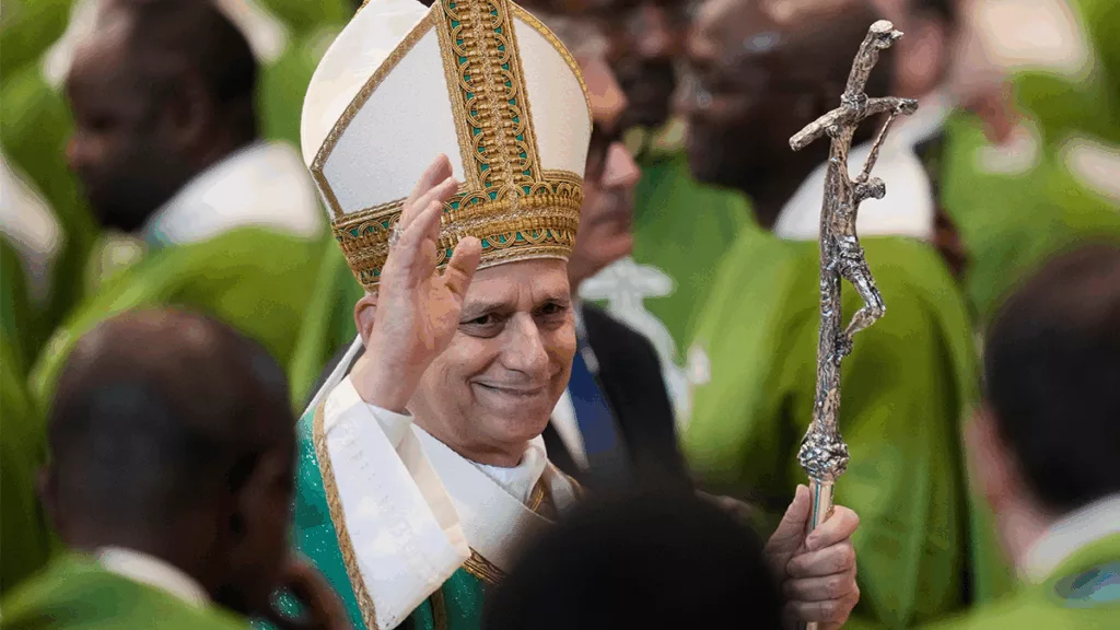 XIV. Leó pápa támogatja az amerikai püspökök Trump-adminisztráció általi bevándorlási razziaellenes álláspontját: "Rendkívül tiszteletlen"