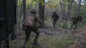 Zelenszkij cáfolja a béketerv létezését, míg Pokrovszkban tombolnak a harcok