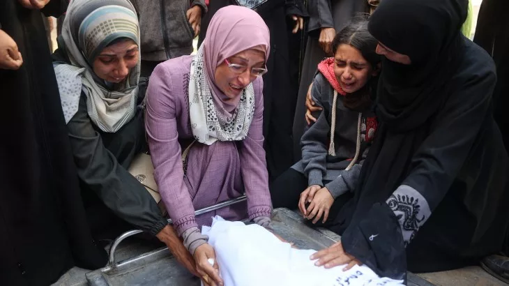 Gázai tűzszünet alatt folytatódik az erőszak: Izraeli erők 357 palesztint öltek meg 50 nap alatt