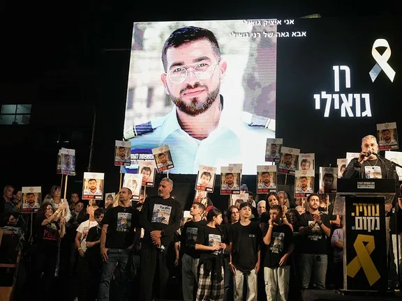 Izraeli Túszcsalád: A Tűzszünet Második Fázisa Azonnali Rendszerintésig Késhet