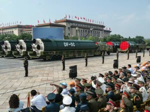 Kína történelmi hadi fejlesztése növeli az Egyesült Államok sebezhetőségét