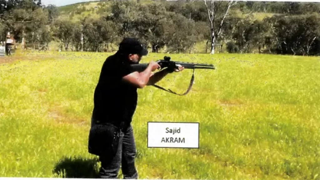 Terrorgyanús Támadás Bondiban: Exploszívokkal és Előzetes Gyakorlatozással Készültek Az Elkövetők