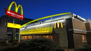 Tragédia egy Nebraska-i McDonald's autós kiszolgáló ablakánál