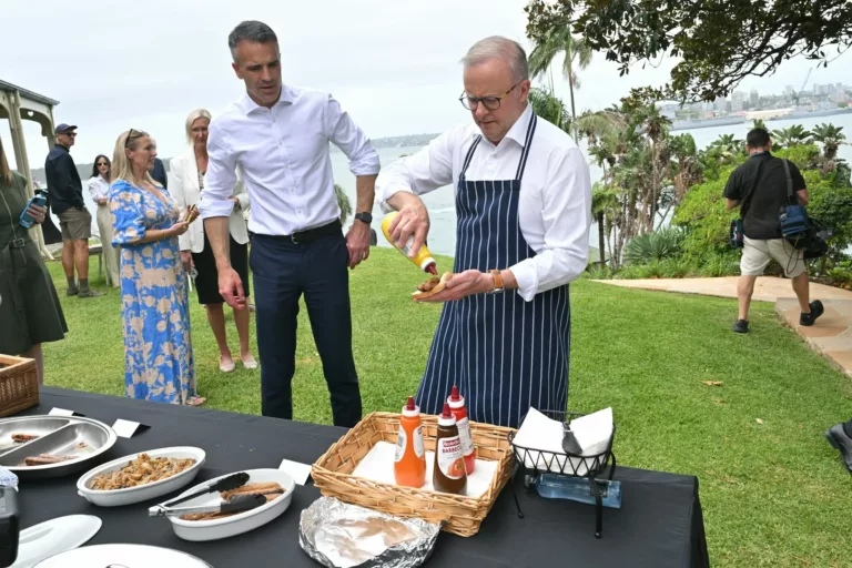 Új Kormányzati Intézkedés: A 16 Év Alattiak Szociális Média Használatának Tiltása