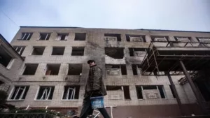 Ukrajna jelentése szerint orosz erők 50 polgárt raboltak el Sumy közelében