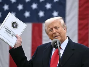 Várhatóan Csökkennek Trump Vámjai 2026-ban, Jósolja a Bank of America Vezérigazgatója