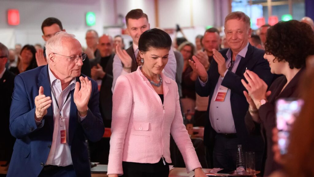 Wagenknecht Kritizálja a Kancellár Mentális Állapotát és Hátralép a Politikától