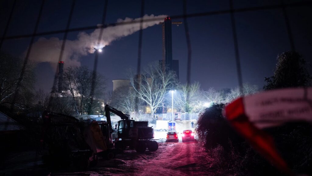 **Berlini áramszünet után: Hamarosan mindenhol visszaáll az áram a város délnyugati részén**