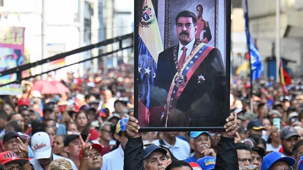 Venezuelai Ideiglenes Elnök Letétele Maduro Elveszállítását Követően