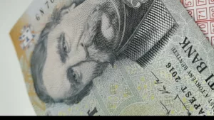 390 körül ingadozik a forint