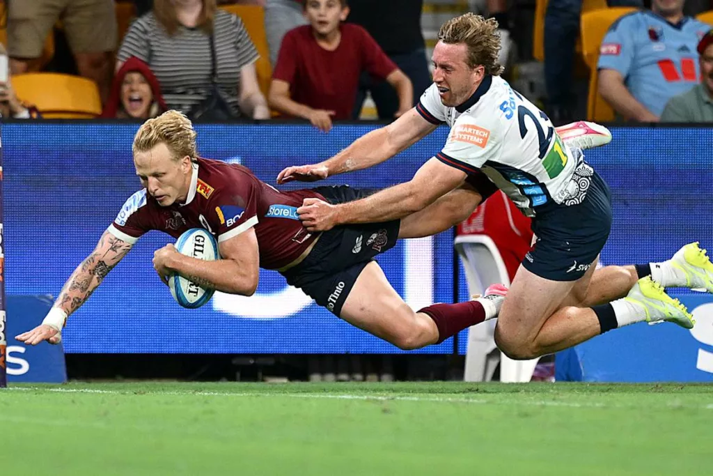 A Reds izgalmas győzelmével folytatódik a Waratahs brisbane-i nyeretlenségi sorozata