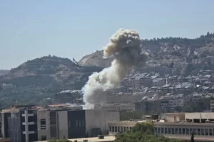 Arab országok bírálják az izraeli légi csapásokat Szíriában