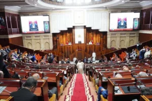 Bizalomesés a politikai intézményekben: A marokkói fiatalok körében