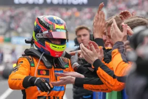 Japán Nagydíj: Antonelli Ismét Győzött, Piastri a Dobogón