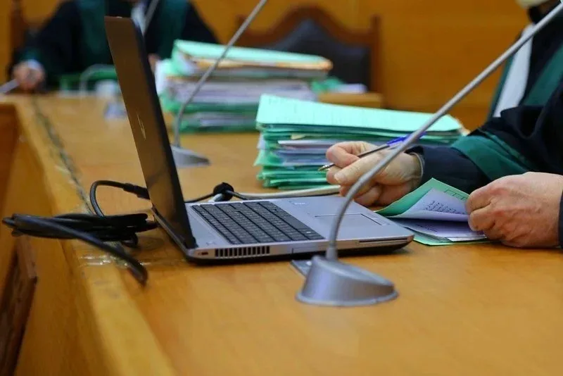 Letartóztatások követték az erőszakos tüntetéseket a bányatelep miatti összecsapások után Kelaat Sraghnában