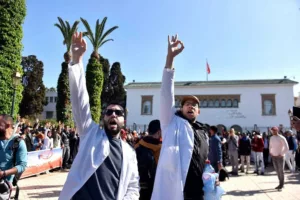 Marokkói tanárok: Fiatalok, de nehézségekkel küzdenek a képzésben és munkakörülményekben