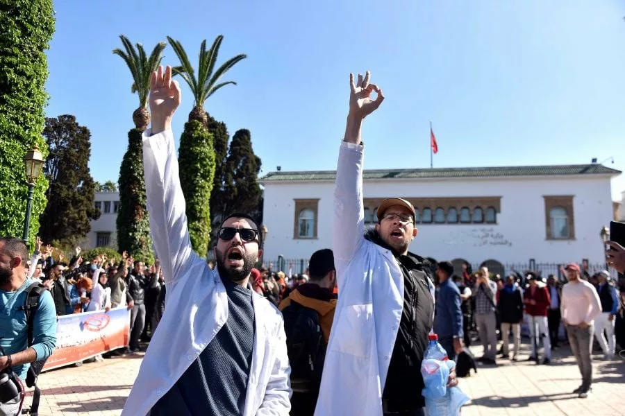 Marokkói tanárok: Fiatalok, de nehézségekkel küzdenek a képzésben és munkakörülményekben