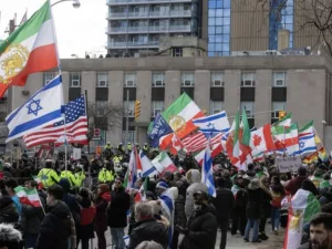 Toronto-i rendőrség letartóztatásokat hajtott végre egy vitatott demonstráción