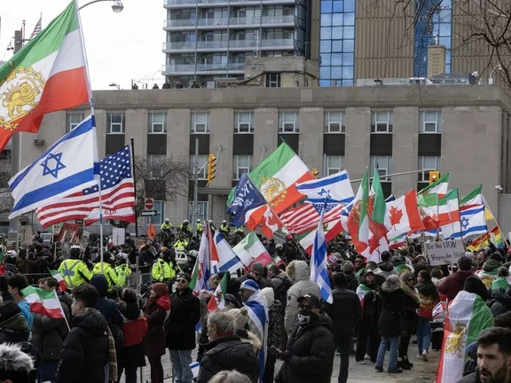 Toronto-i rendőrség letartóztatásokat hajtott végre egy vitatott demonstráción