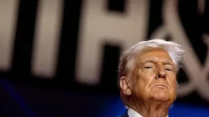 Irán fenyegetése: Különleges választ ígér Amerikának, ha folytatódik a Hormuzi-szorosnál lévő "kalózkodás"