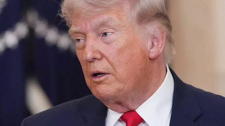 Piaci összeomlás és olajár-robbanás Trump beszéde után