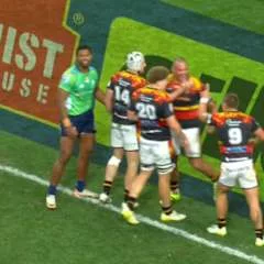 Riasztó pillanatok a Fehér Házban: Trump és Vance színpadról való eltávolítása