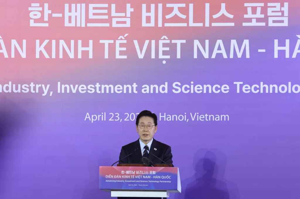 Sürgős gazdasági együttműködést sürgetett Lee Dél-Korea és Vietnam között