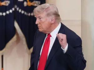 Trump: Hamar véget érhet a háború Iránnal, de a katonai akciók fokozódhatnak